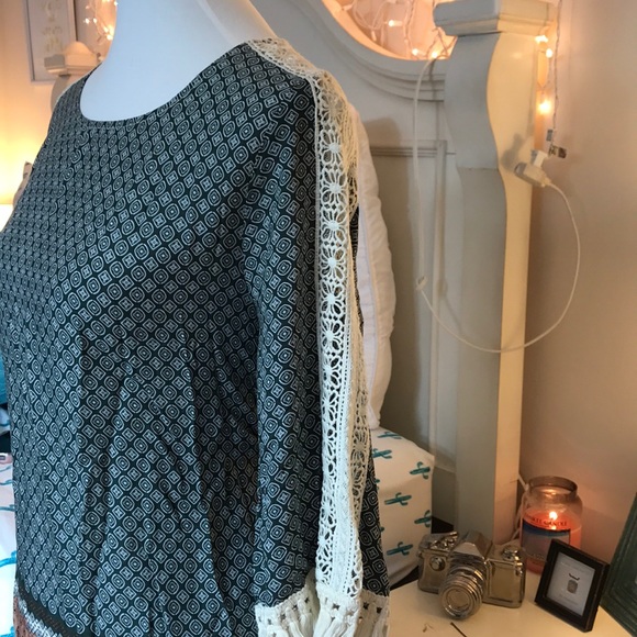 Top - Picture 3 of 4